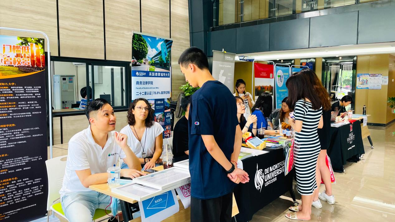 0 distance from the world丨IHE II hosts an education fair for overseas institutions!